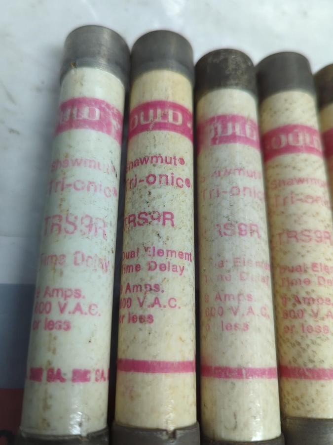 Used GOULD SHAWMUT,TRS9R,TRI-ONIC 9 AMP FUSE LOT OF 5 PRE-OWNED
