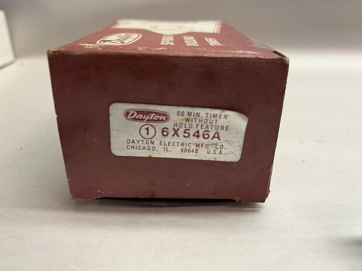 DAYTON,6X546A,SPRING WOUND 60 TIMER W/O HOLD FEATURE