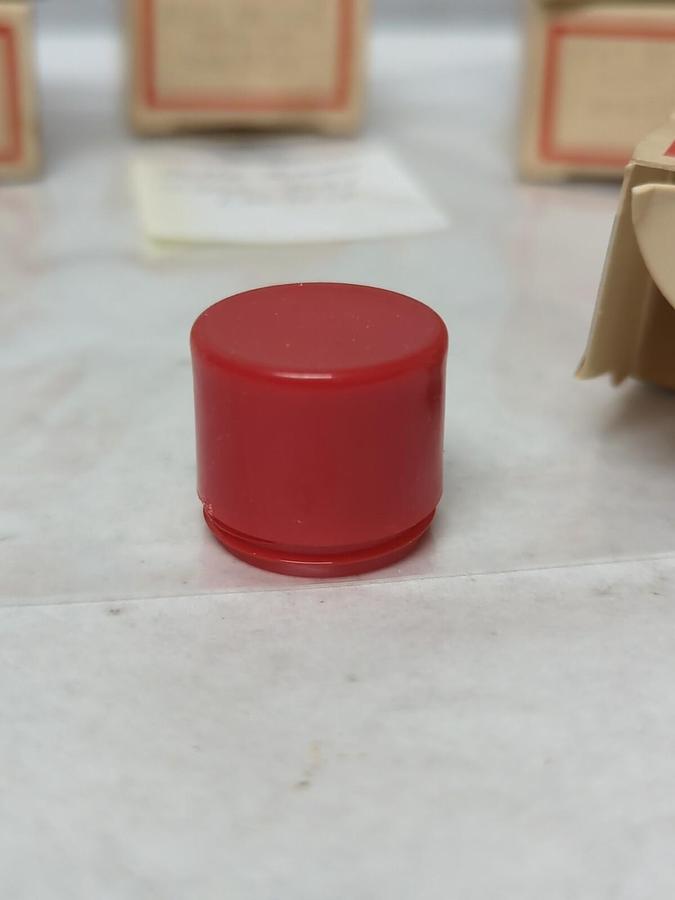 CUTLER-HAMMER,10250 TC21,LENS BUTTON PLASTIC RED LOT OF 6 NOS