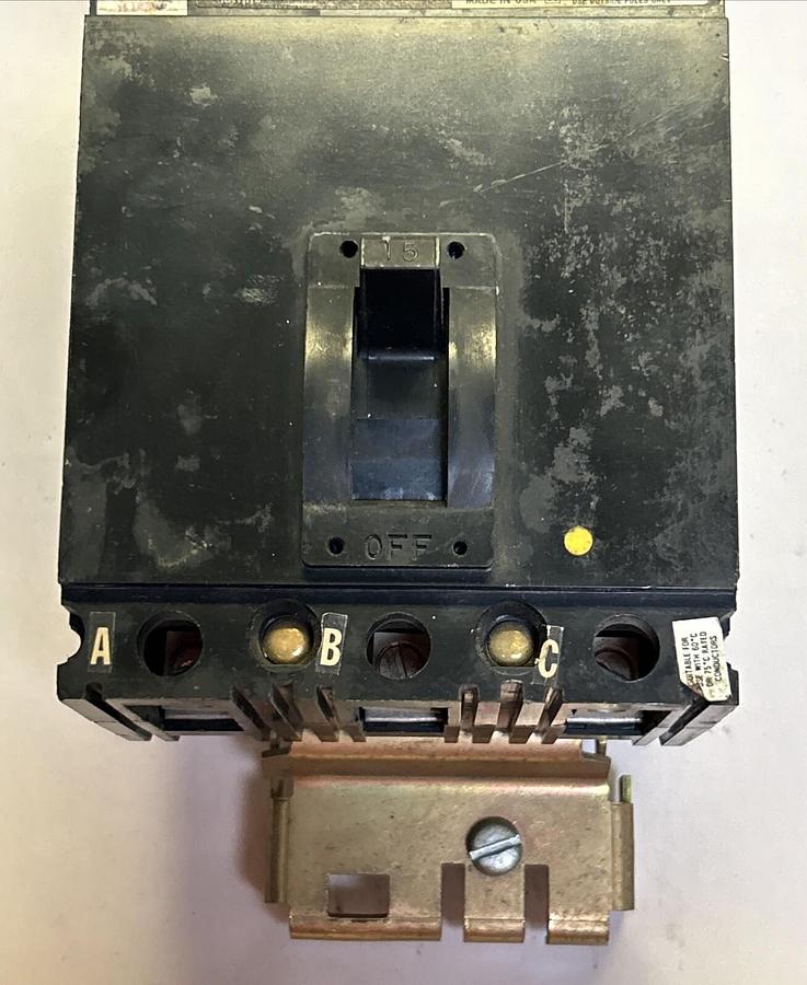 Used SQUARE D,FA34015,I-LINE CIRCUIT BREAKER 15A 480V 3P
