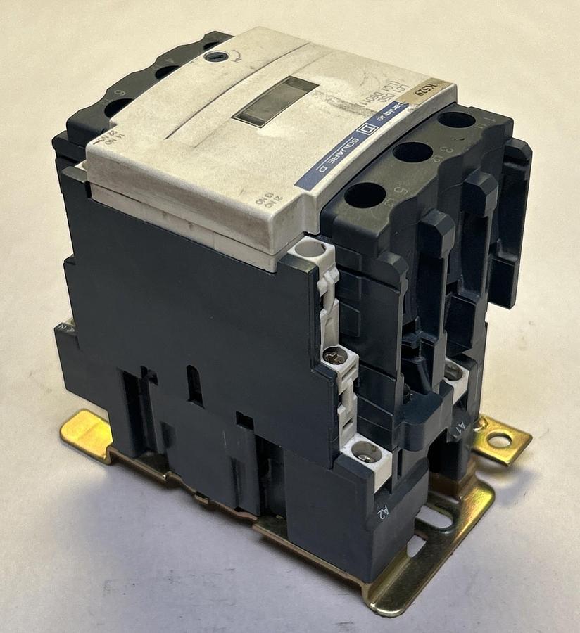 Used TELEMECANIQUE,LC1D5011,CONTACTOR