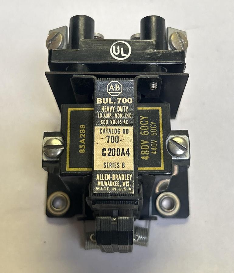 Used ALLEN BRADLEY,700-C200A4,CONTROL RELAY 10A 600V