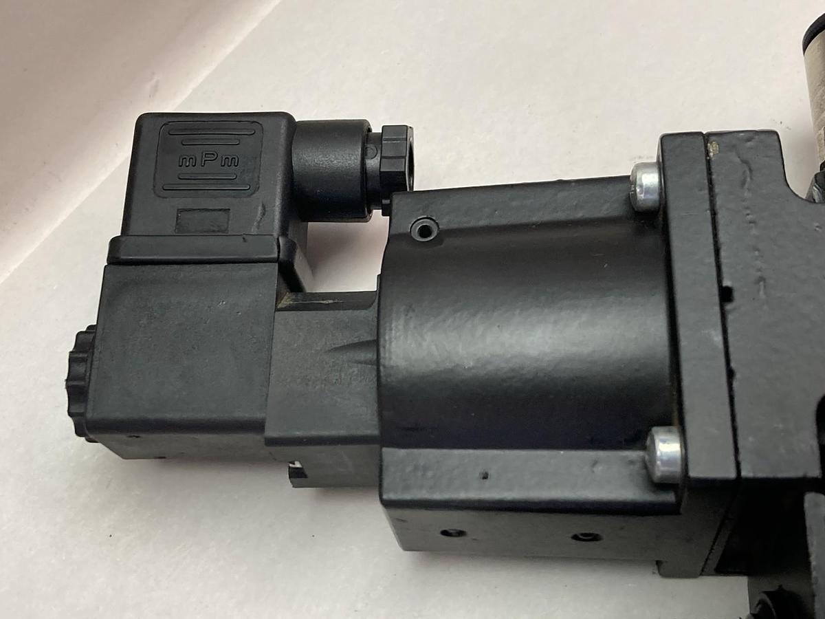 Used Watts,SC75-04K M2,Regulator w/ B75-04WJC Filter