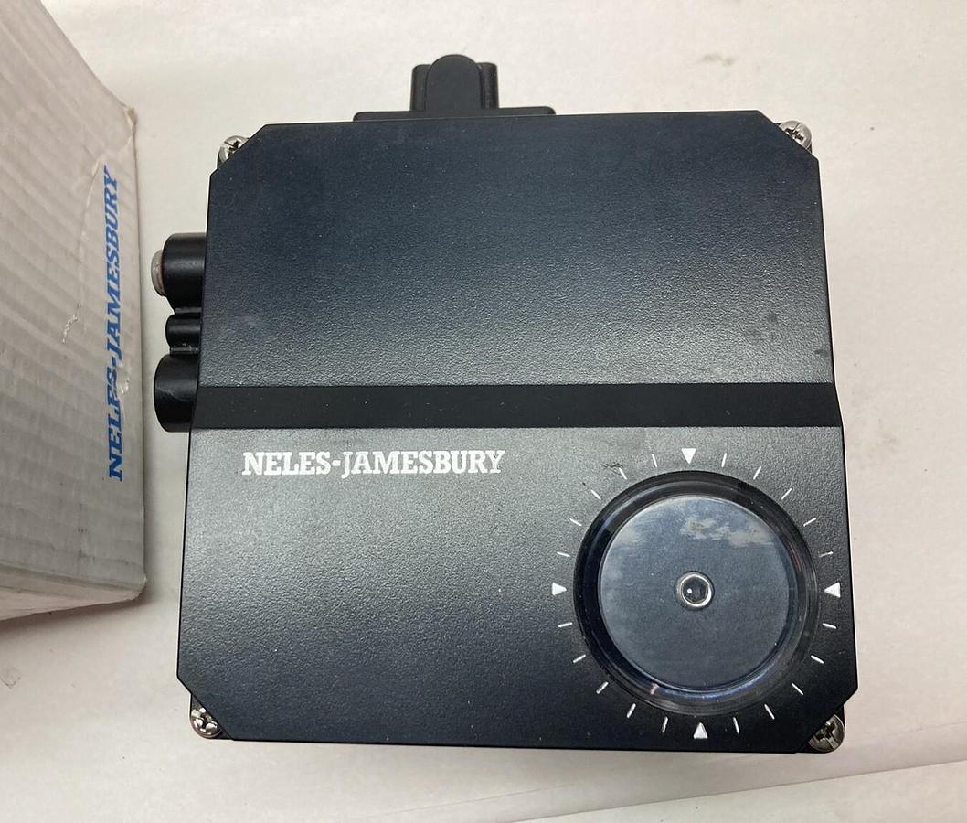 Used Neles-Jamesbury,NP-724A,Pneumatic Valve Positioner 20-100kPa/3-5psig