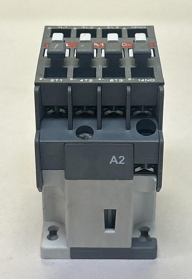 Used ABB,A12-30-10,CONTACTOR 110-120V COIL