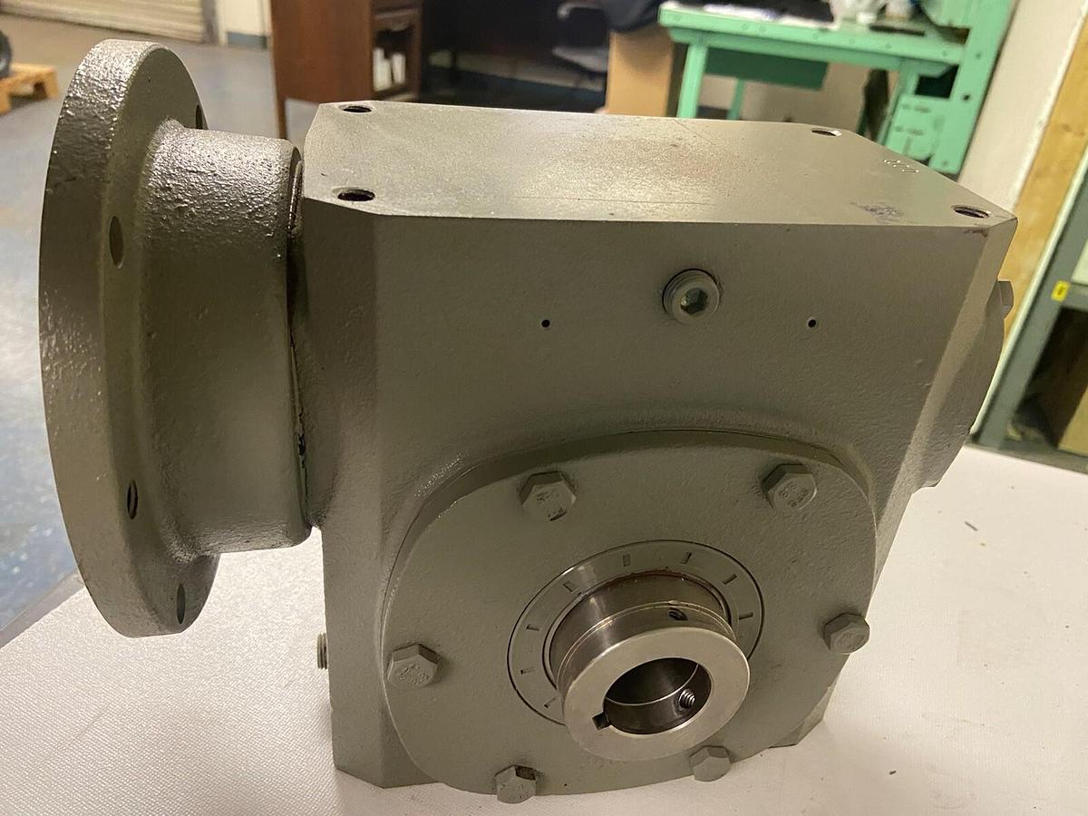 Sterling,2262HQ10056121,Speed Gear Reducer Input 1750RPM .386Hp Ratio 100