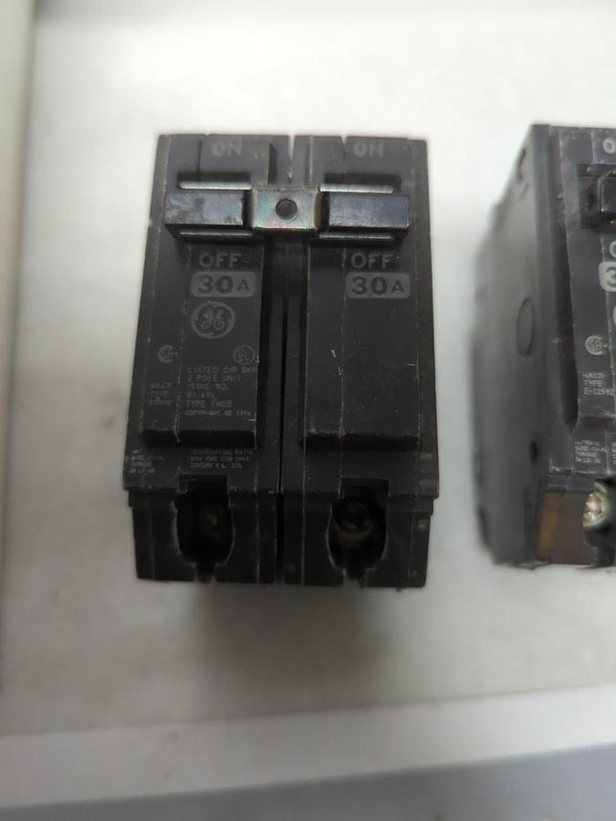 Used GENERAL ELECTRIC,THQB2130,CIRCUIT BREAKER 30AMP 2-POLE LOT OF 2 PRE-OWNED