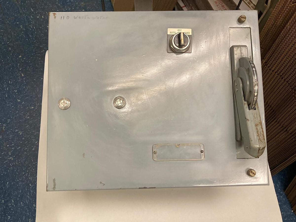 Used Allen-Bradley,2112B,Size 1  MCC 12 INCH Starter Bucket  10 HP  480 Volts