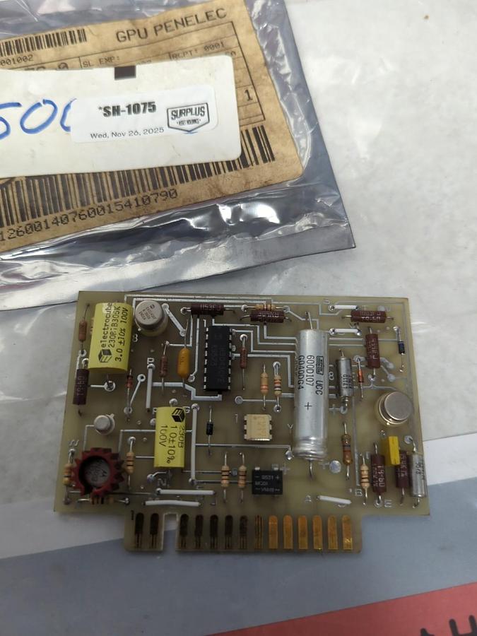 STOCK,1Z10866,CIRCUIT BOARD A20581-E NOS