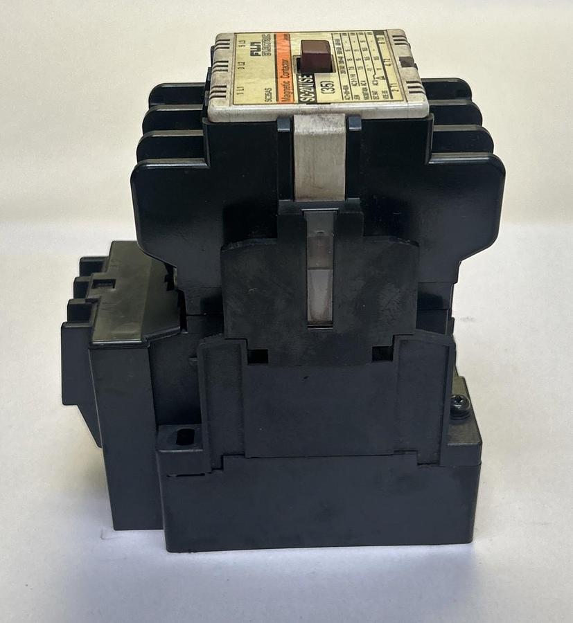 Used FUJI ELECTRIC,SC-2N/SE,MAGNETIC CONTACTOR CHIPPED