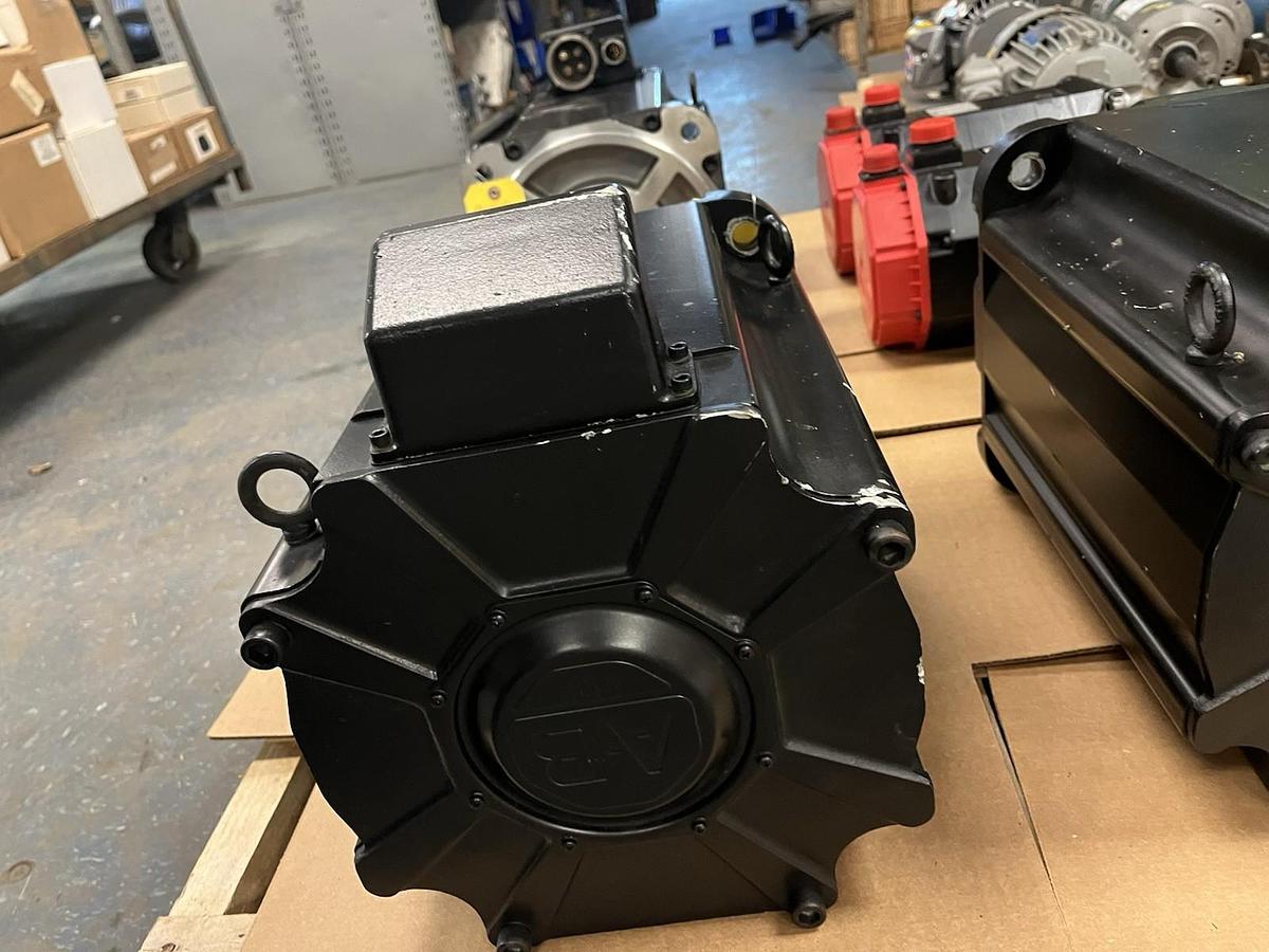 Used ALLEN BRADLEY,MPL-8980D-MJ22AA,SERVO MOTOR