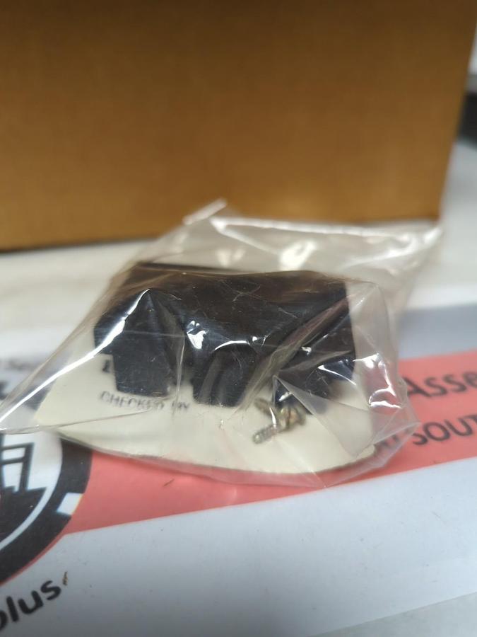 JOSLYN CLARK,A77-356577A-2,DP2 COVER KIT LOT OF 46 NEW