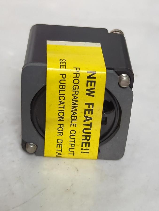 CUTLER HAMMER,E51DT5,SERIES C INDUCTIVE TOP SENSING PROX HEAD NOS