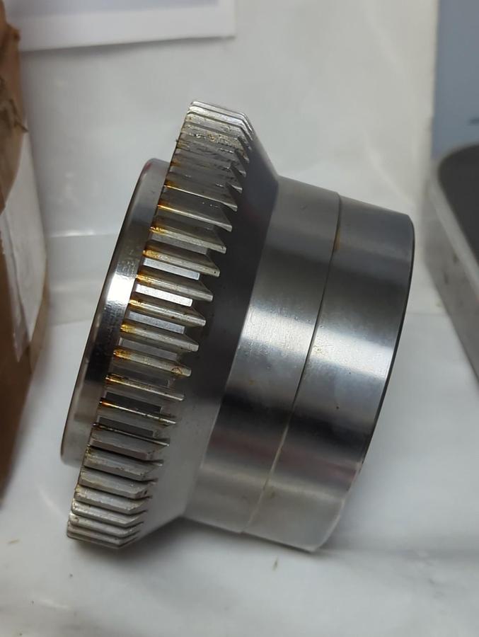 KOP-FLEX,2-1/2F,F HUB GEAR COUPLING NOS