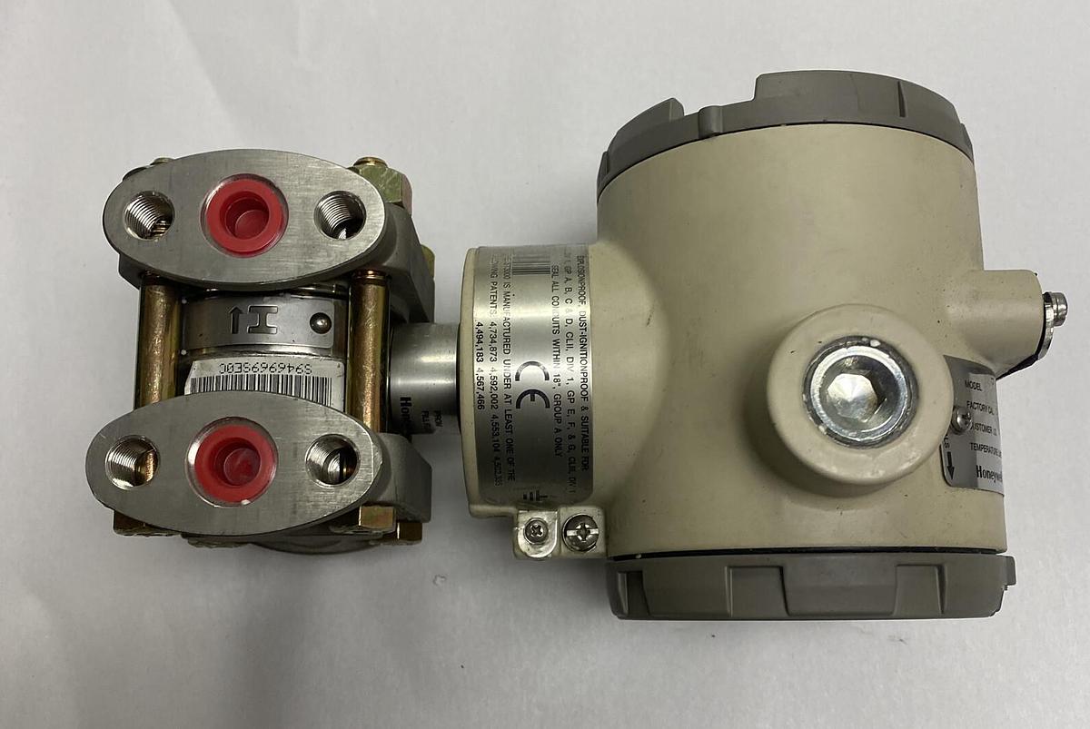 Honeywell,STD924-E1H-00000-MB-S2-ZS-F1D3-3138,Transmitter NOS