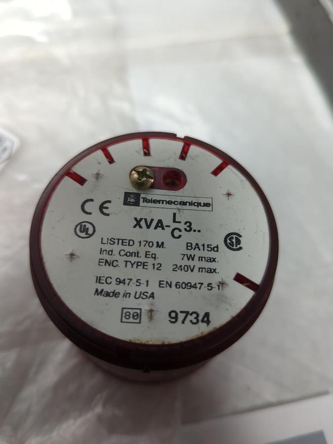 Used TELEMECANIQUE,XVA-LC3,REDSTACK LIGHT 7W 240V NO LAMP LOT OF 2 PRE-OWNED