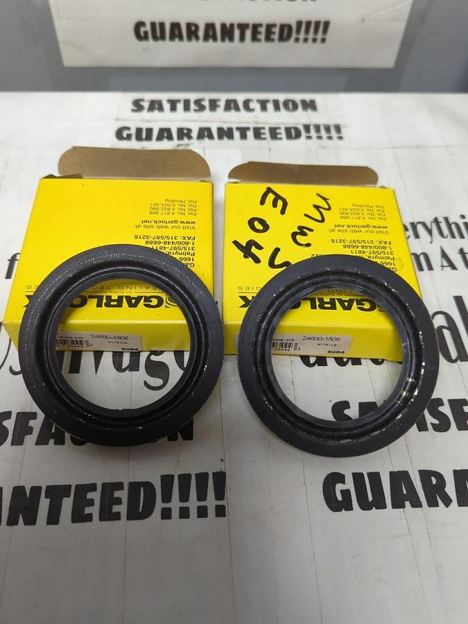 GARLOCK,24600-1508 1Q04,NITRILE OIL SEALS 2.250X3.353X0.375 LOTOF 2 NOS
