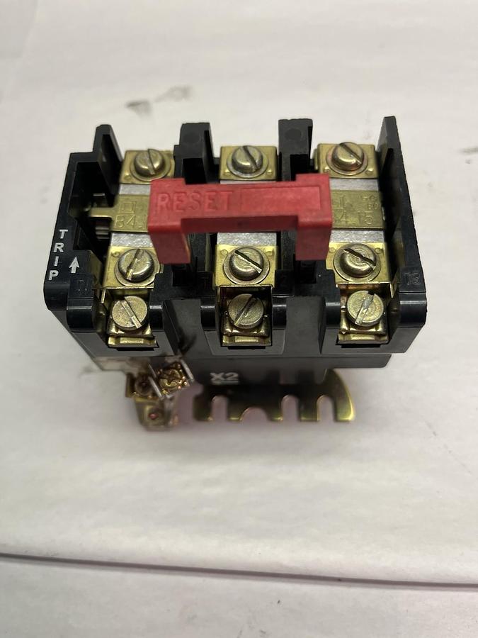 SQUARE D,9065SD05,OVERLOAD RELAY 9065-SD05 W/ B4.15 HEATERS