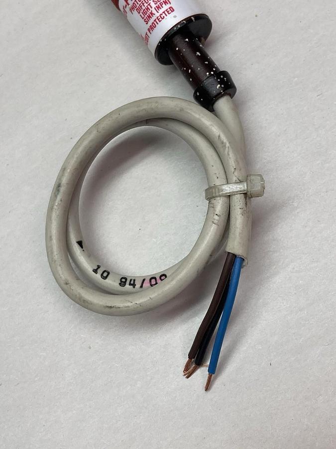 Cutler-Hammer,E58CAL18T110D2,Photoelectric Sensor 10-30VDC 100mA