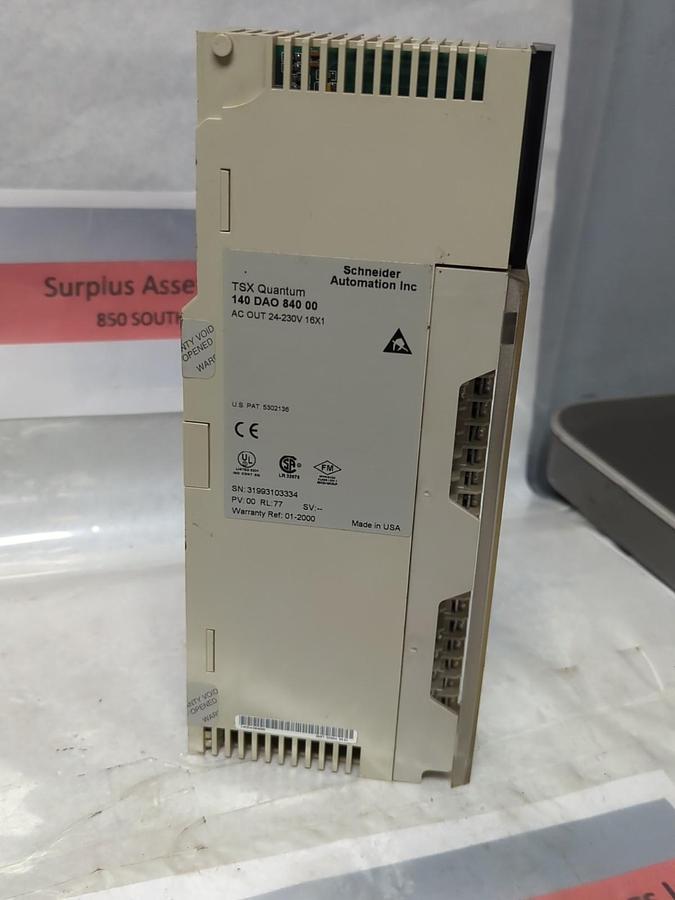 Used SCHNEIDER AUTOMATION,140 DAO 840 00,TSX QUANTUM OUTPUT MODULE 24-230 VAC USED