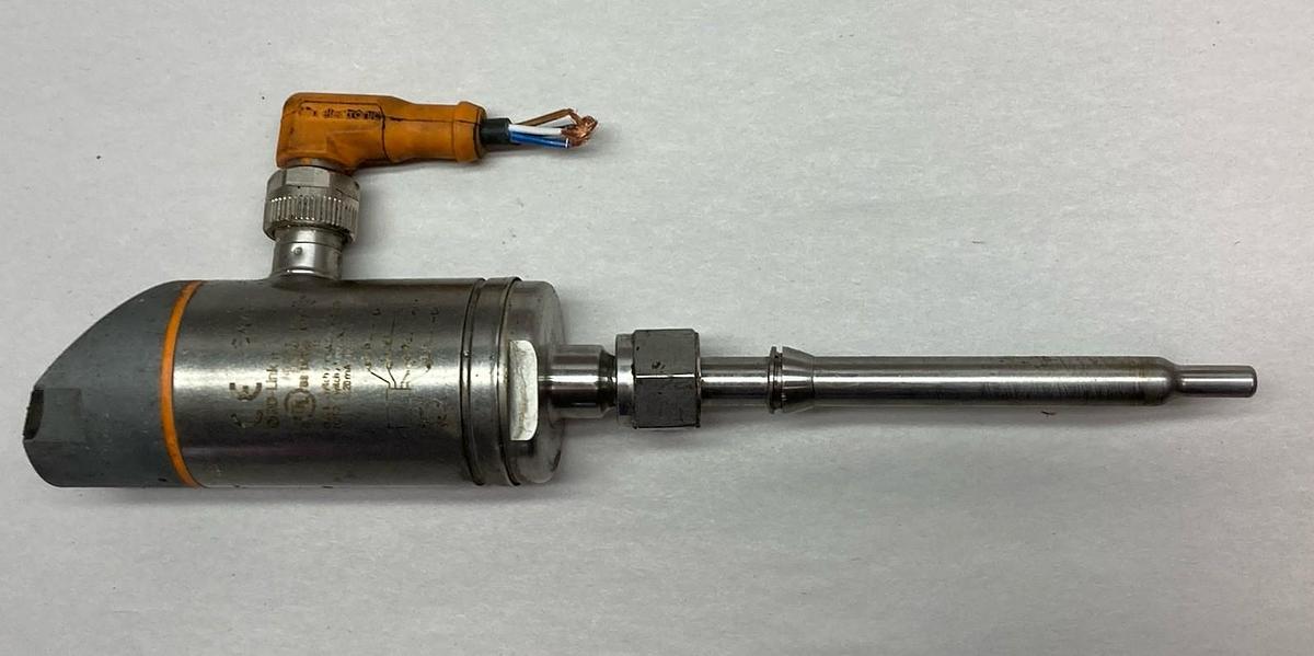 Used Ifm Electronic,SA4110 SAEXXXXBFRKG/US-100,Flow Sensor