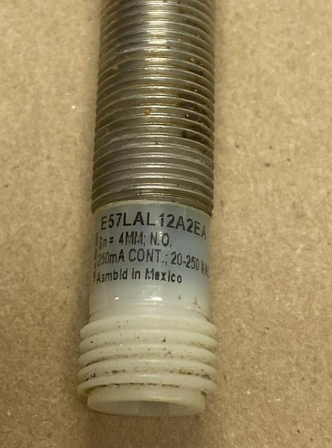 Used Eaton Cutler-Hammer,E57LAL12A2EA,Proximity Sensor