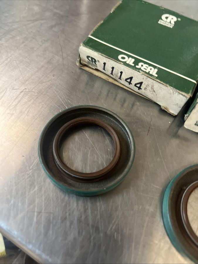 CR CHICAGO RAWHIDE,11144,OIL SEAL LOT OF 2