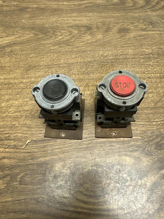 Used Cutler Hammer,10250H,Heavy Duty Push Buttons 1 Red-1 Black