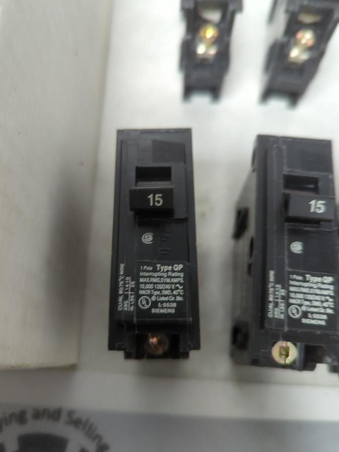 Used SIEMENS,Q115,CIRCUIT BREAKER 15 AMP 1-POLE LOT OF 9 PRE-OWNED
