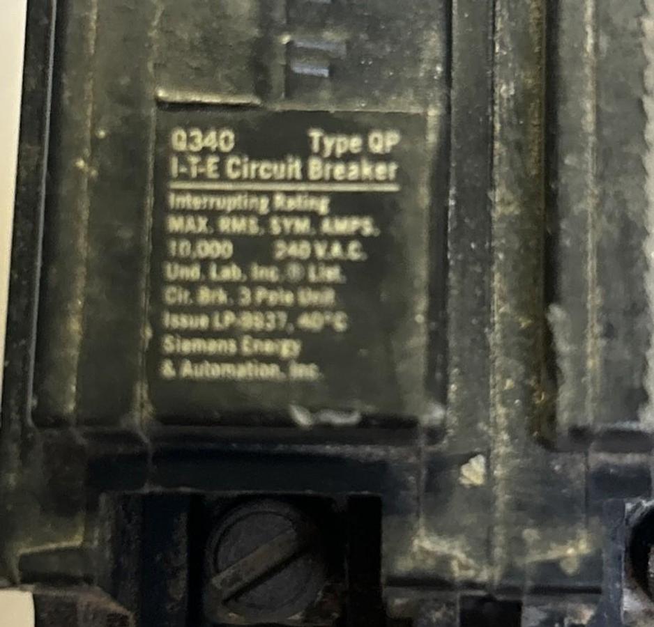 Used ITE,Q340,CIRCUIT BREAKER 40A 240V 3P LOT OF 2