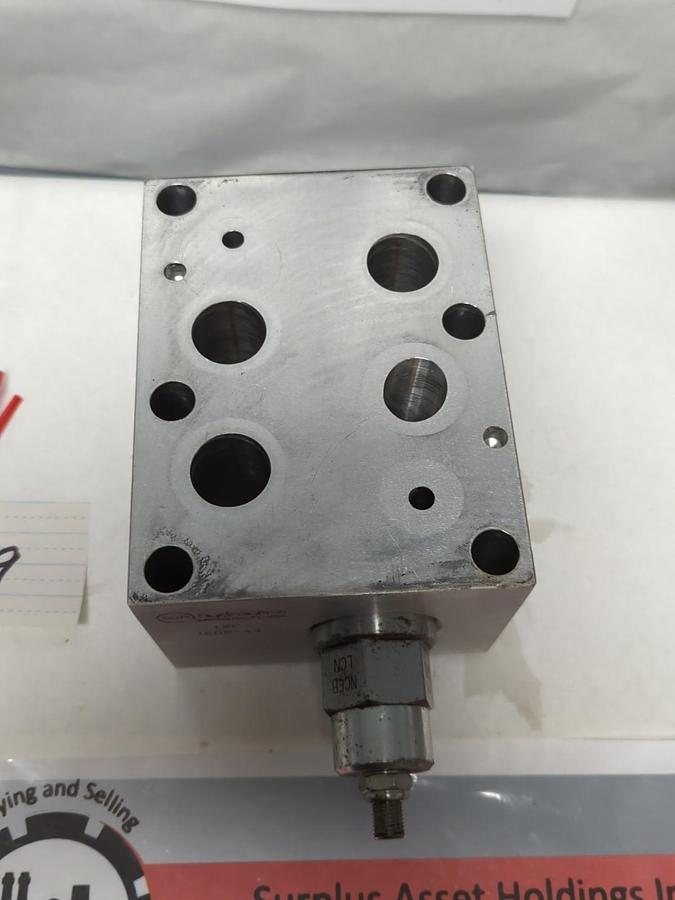 Used SUN HYDRAULICS,IBP,MANIFOLD IEDO-A2 WITH NCEB-LCN CARTRIDGE VALVE USED