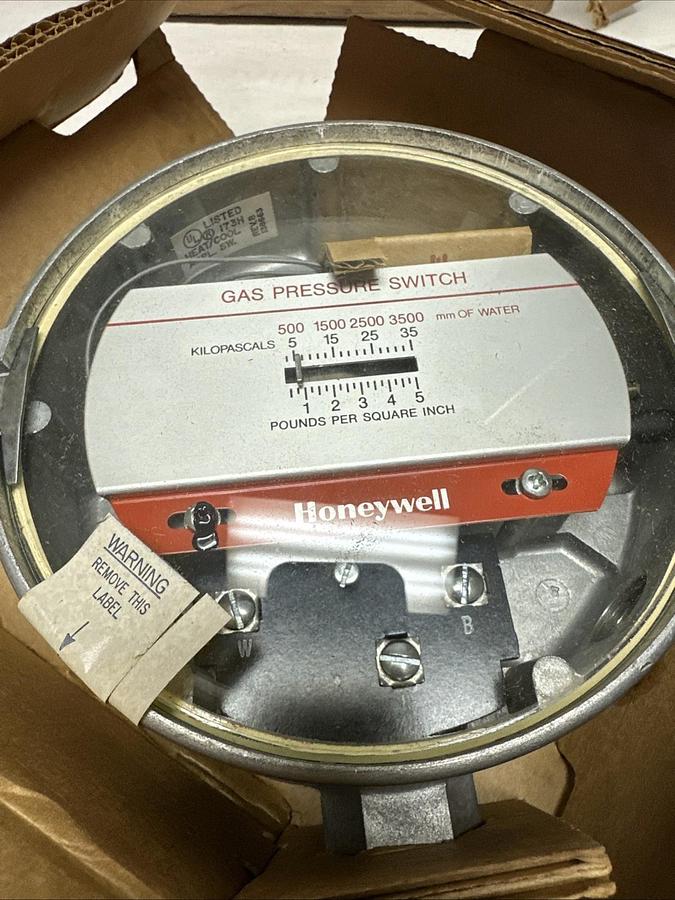 Honeywell,C637B-1028,Gas Pressure Switch