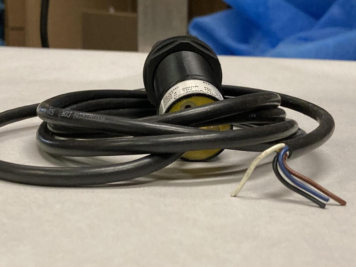 Used Migatron Corporation,RPS-401A-80P,Analog Ultrasonic Sensor