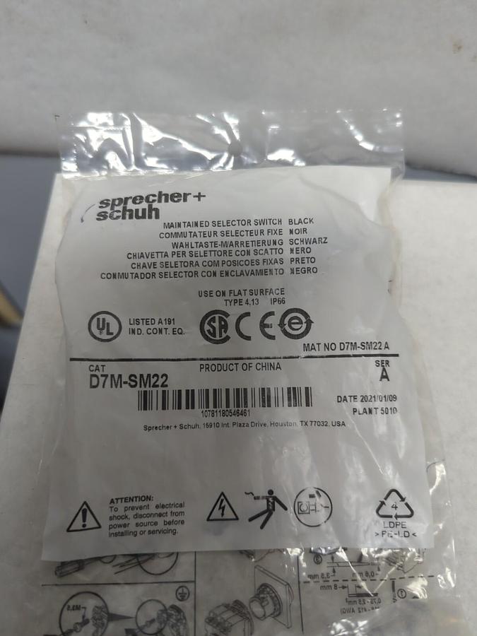 SPRECHER+SCHUH,D7M-SM22,SERIES A SELECTOR SWITCH 2-POSITION LOT OF 4 NEW