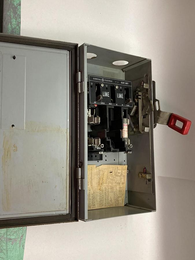 Used General Electric,TH2222M,Heavy Duty Safety Switch Model 2 60A 240VAC