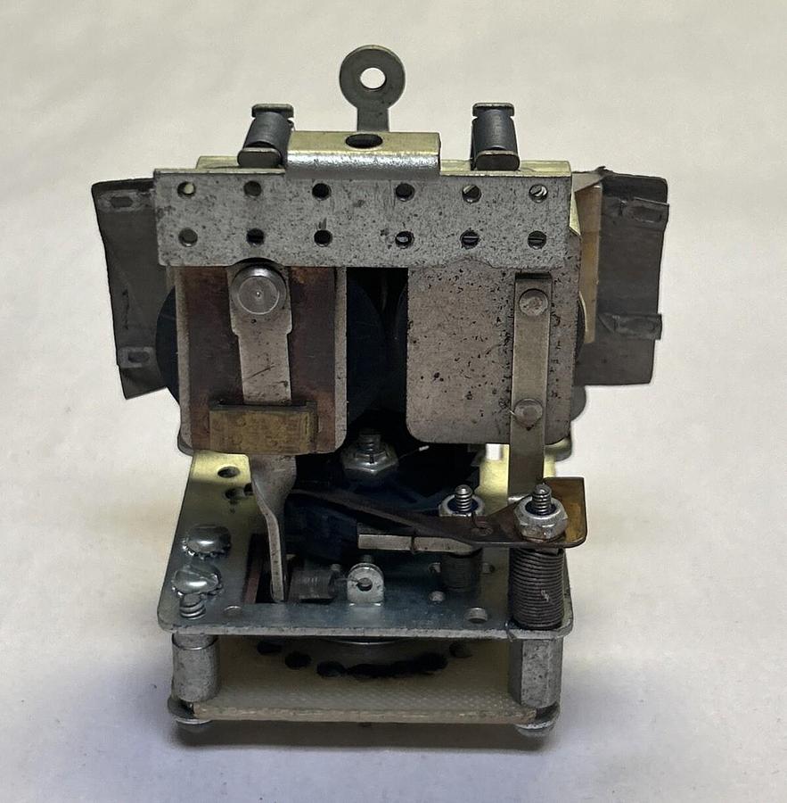 Used GUARDIAN ELECTRIC,A430-056563-06,STEPPING RELAY