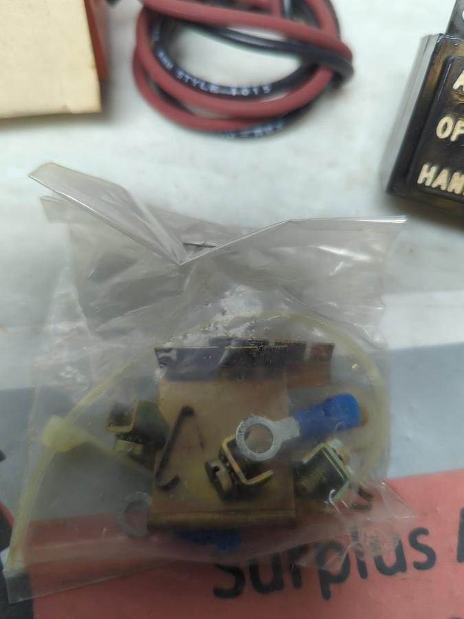 ALLIS CHALMERS,25-107-200-801,SELECTOR SWITCH H.O.A. KIT NOS