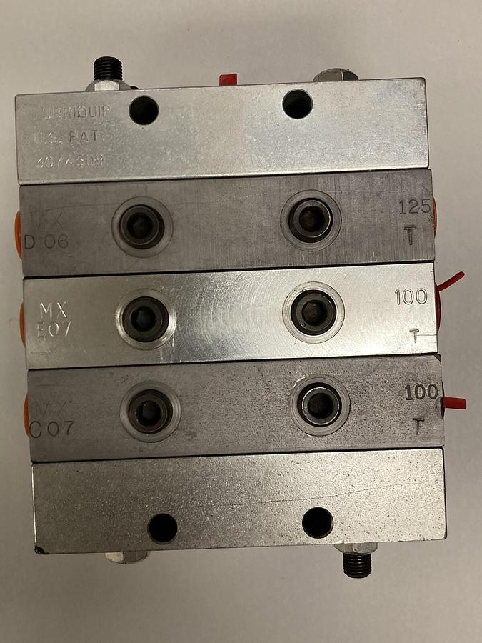 Used Graco,MXD06-125T MXE07-100T MXC07-100T, Divider Valve 3074509