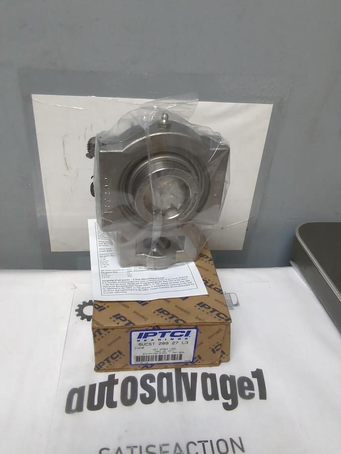 IPTCI,SUCST 209-27-L3,SET SCREW LOCK TAKE-UP BEARING 1-11/16 INCH BORE NOS