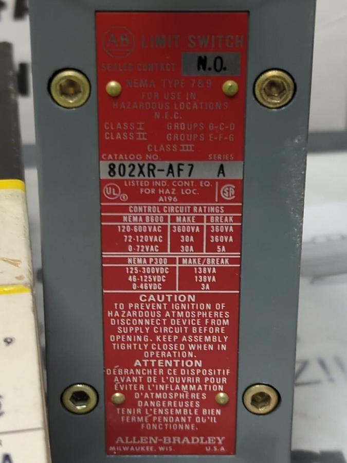 ALLEN BRADLEY,802XR-AF7,SERIES A SEALED CONTACT LIMIT SWITCH NOS