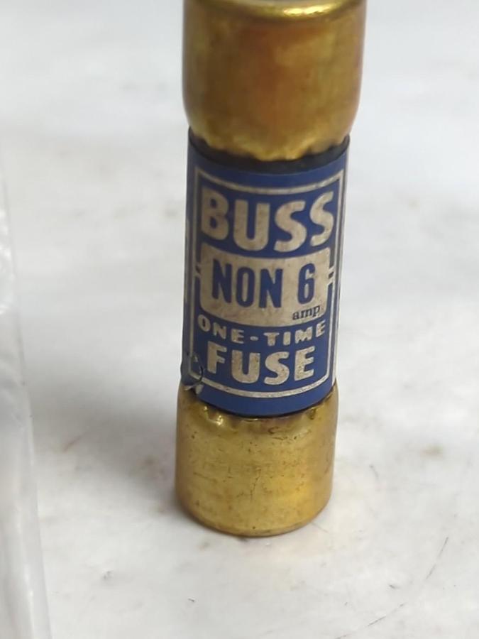 Used COOPER BUSSMANN,NON6,ONE-TIME 6 AMP FUSE LOT OF 6 PRE-OWNED