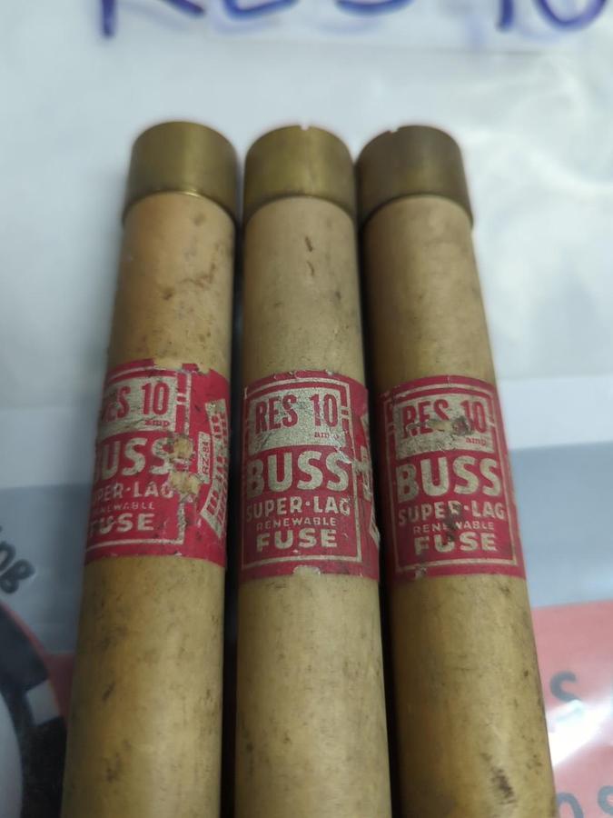 COOPER BUSSMANN,RES-10,RENEWABLE 10 AMP FUSE LOT OF 3 PRE-OWNED