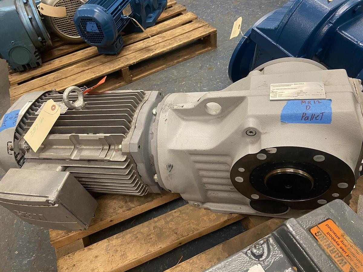 SEW Eurodrive,KAZ87DRE160MC4,Gearmotor 15Hp Ratio 36.52 Torq 19116 In-Lbs