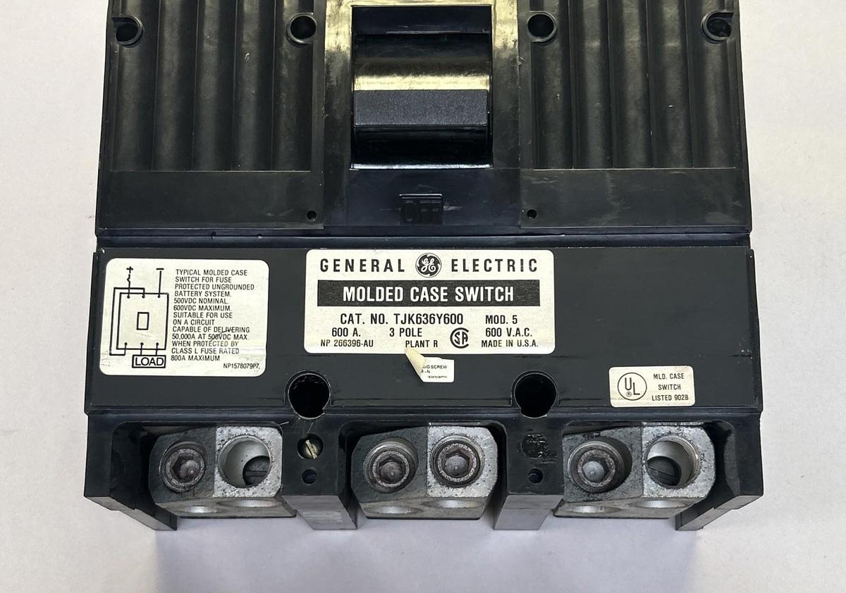 Used GENERAL ELECTRIC,TJK636Y600,CIRCUIT BREAKER 600A 600V 3POLE