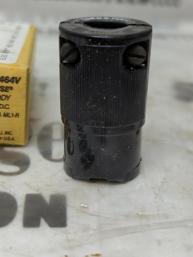 HUBBELL,7464V,TWIST LOCK CONNECTOR 2-POLE 2-WIRE 15 AMP NOS
