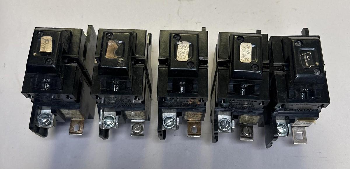 Used BULLDOG ELECTRIC,P220,PUSHMATIC CIRCUIT BREAKER 20A 120/240V 2P LOT OF 5