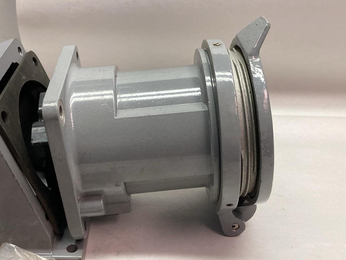 Russellstoll,RSC14279,Receptacle Conn 60A-250V/600 VAC w/JAA6-AB6 Angle Adapter