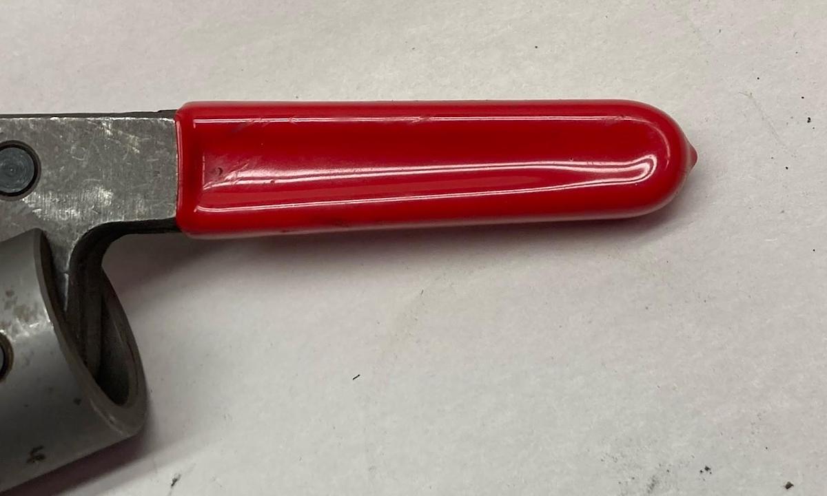 MiSUMi,MC07-15,Toggle Clamps w/Side Push and Flange Base