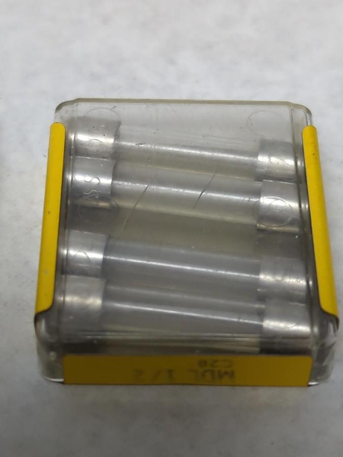 COOPER BUSSMANN,MDL 1/2,GLASS FUSES LOT OF 21 NOS
