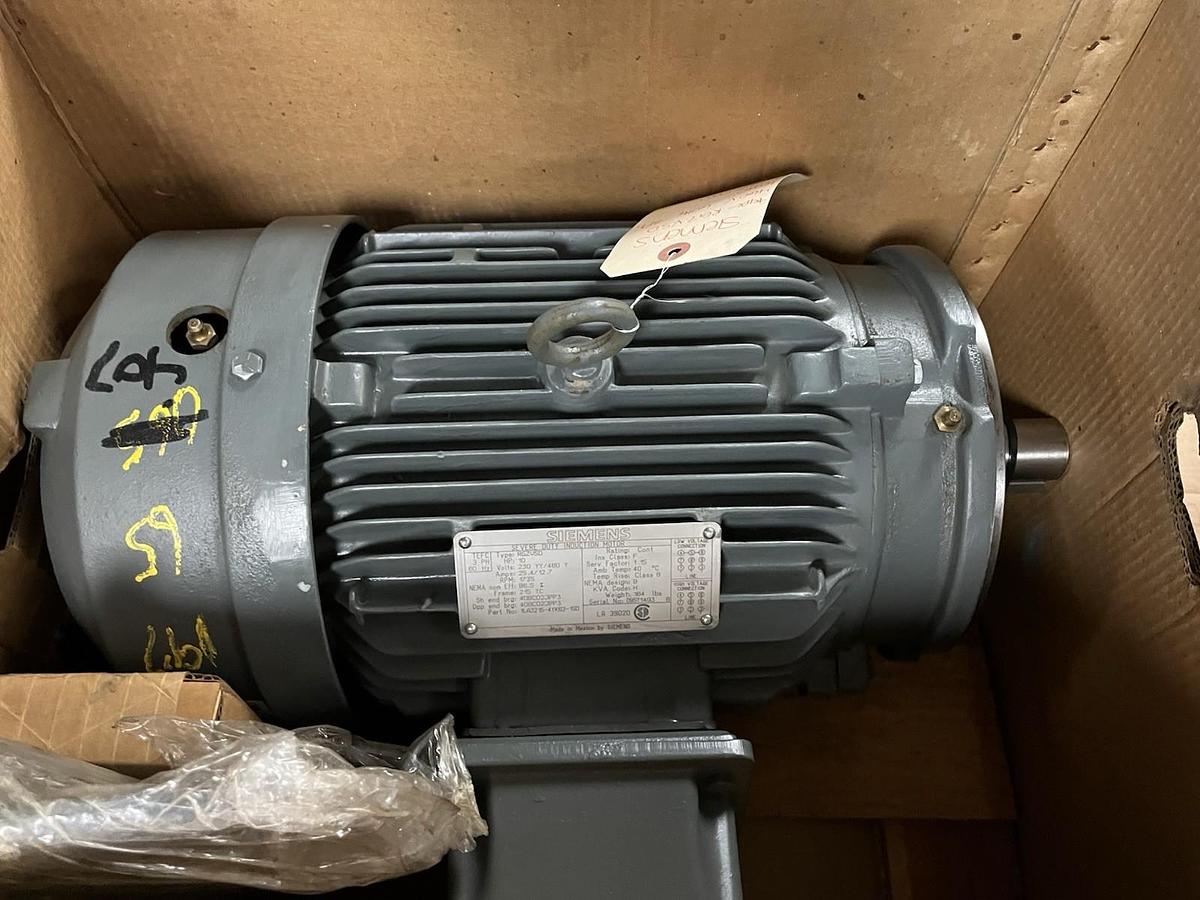 SIEMENS,1LA3215-4Y62-1SD,RGZVSD SEVERE DUTY MOTOR 10HP 1735RPM 3PH 215TC